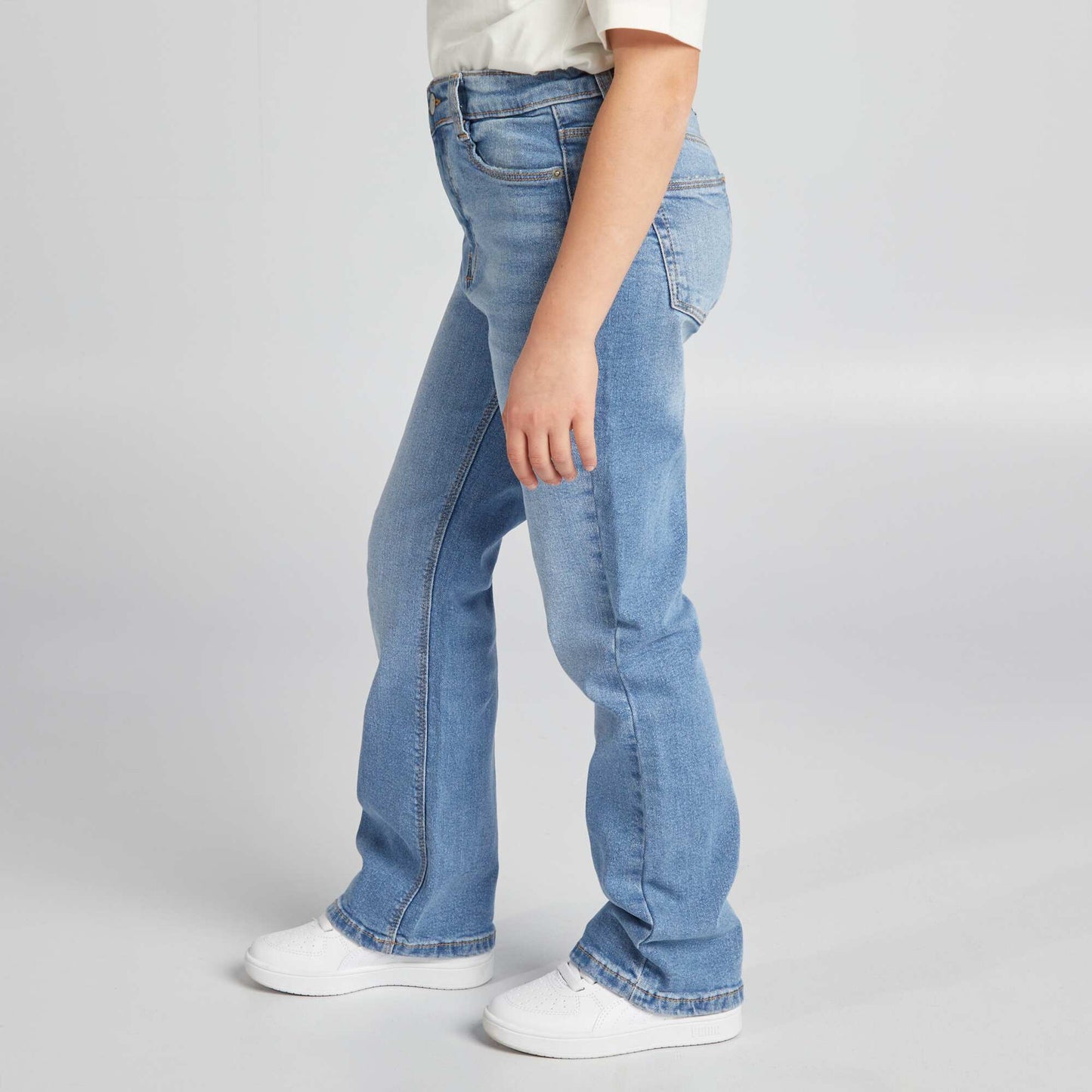 AYD36_1_ZC4