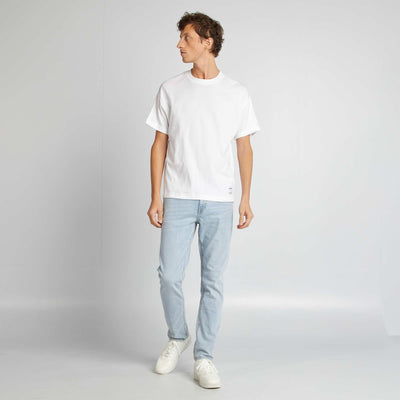 AYX98_6_ZC1