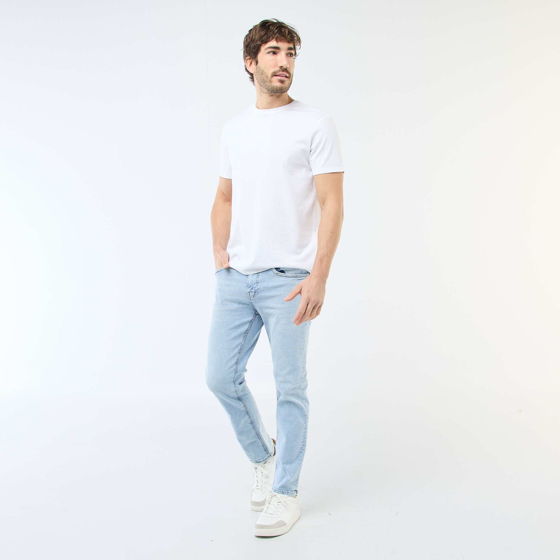 AYX98_9_ZC1