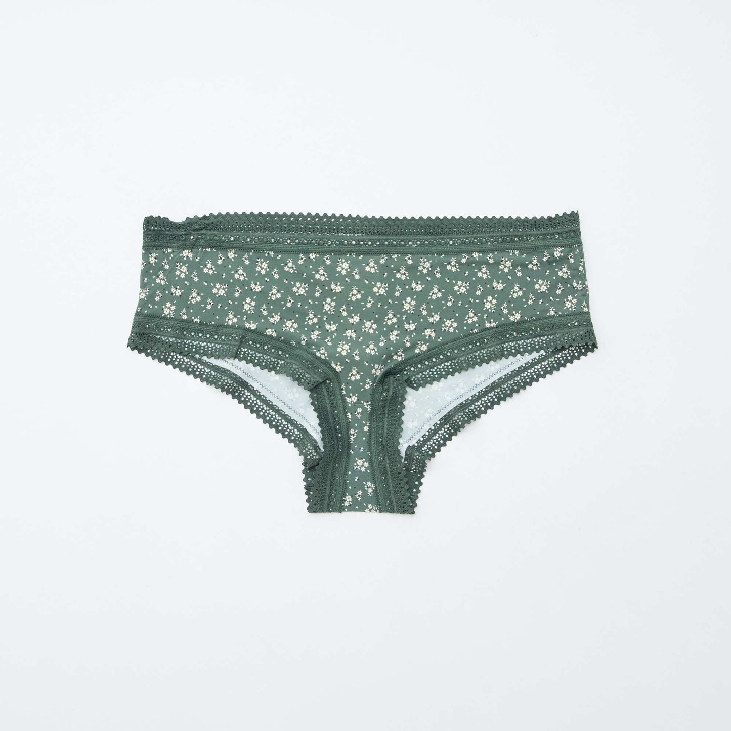 BTY46_6_ZC10