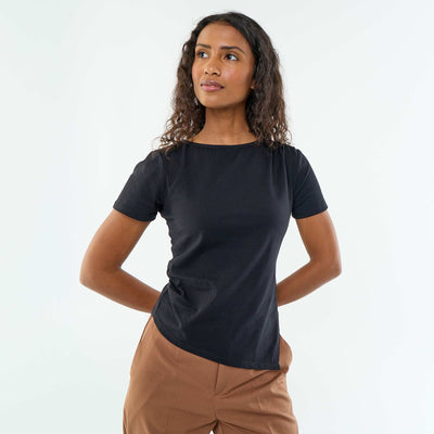 Camiseta de manga corta asimétrica NEGRO